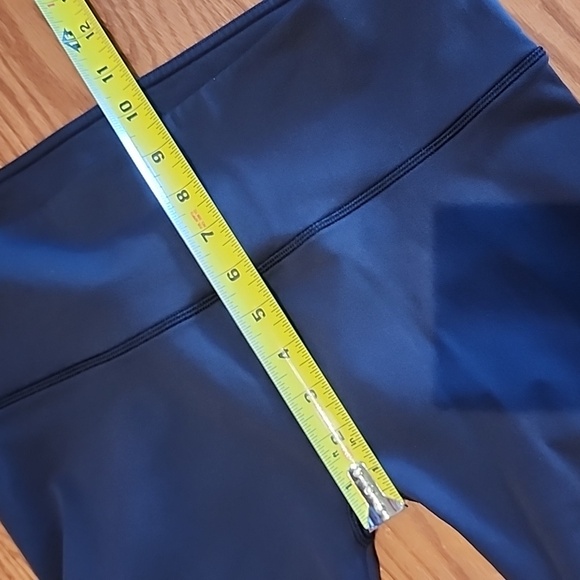 Lululemon capris leggings size 12/xl running - Picture 13 of 13